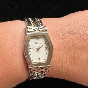 Vintage Women’s Fashion Watch